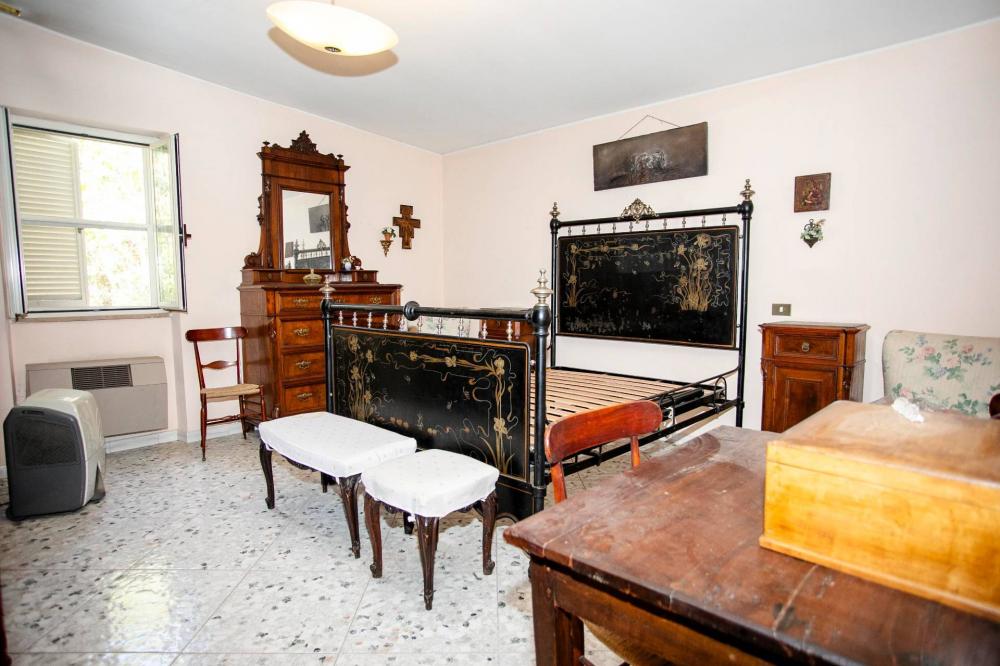 Villa indipendente quadrilocale in vendita a Tarquinia