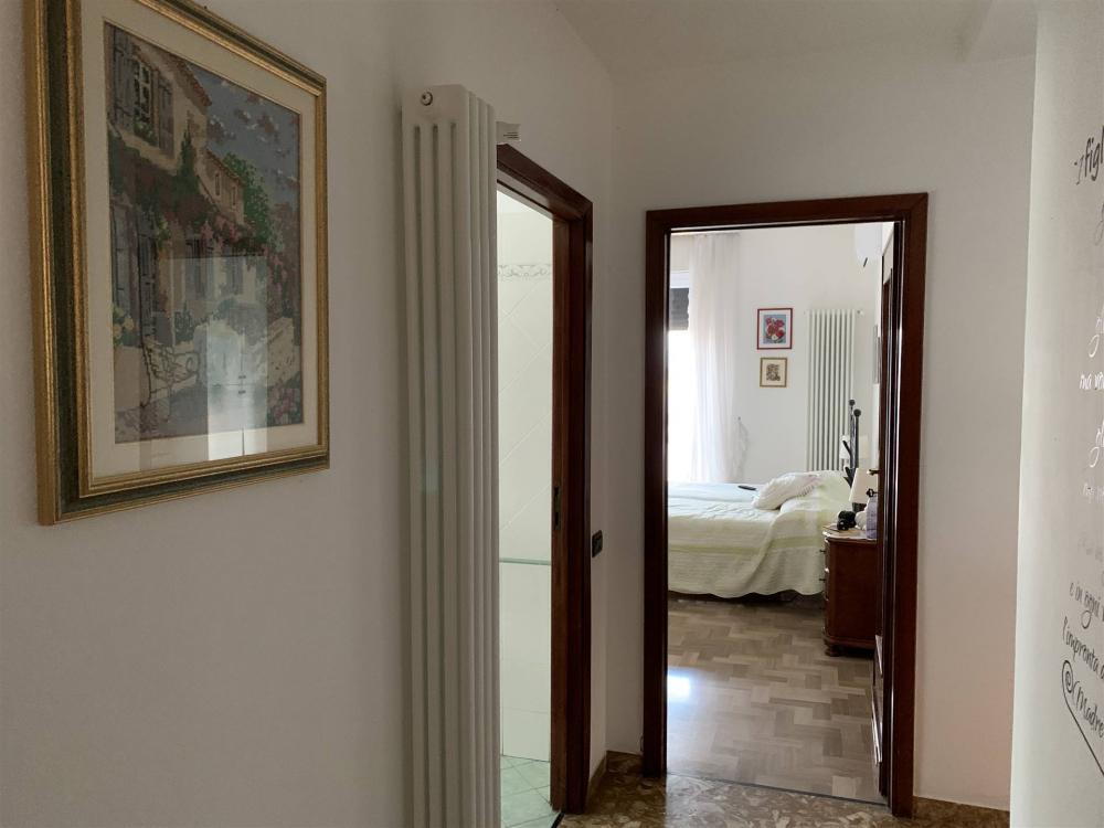 Foto - Appartamento plurilocale in vendita a la-spezia