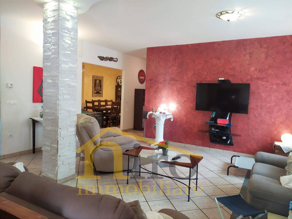 Appartamento plurilocale in vendita a Città Sant'Angelo