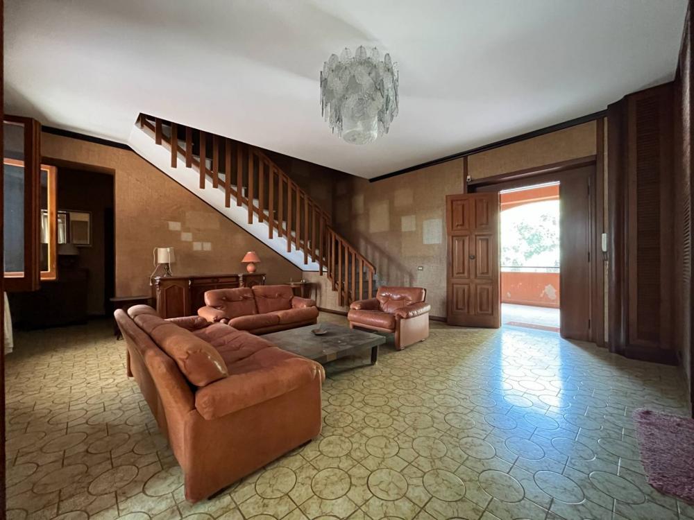 Villa indipendente plurilocale in vendita a Catanzaro