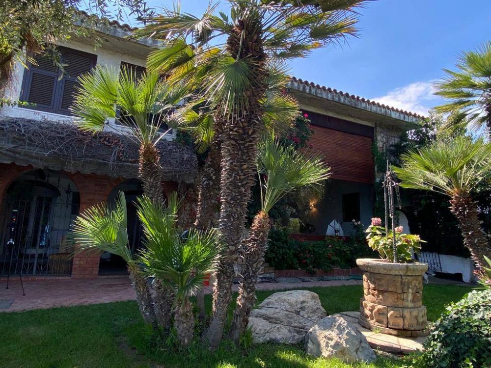 Villa indipendente plurilocale in vendita a Diano Marina