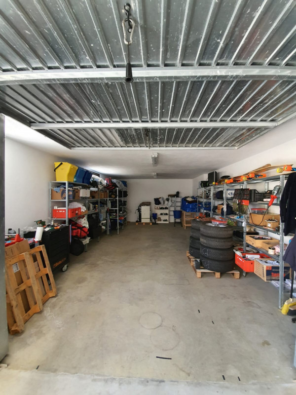 Garage in vendita a olbia