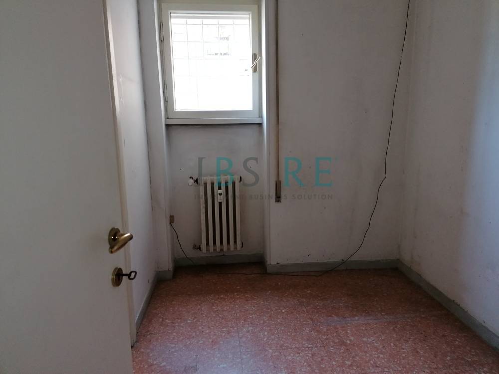 Appartamento plurilocale in vendita a Roma