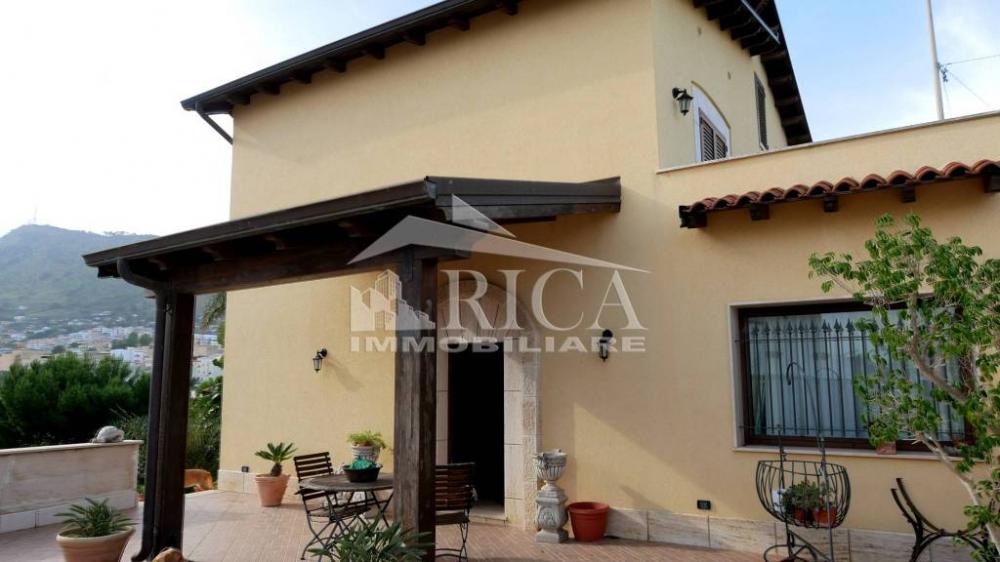 Villa plurilocale in vendita a Alcamo