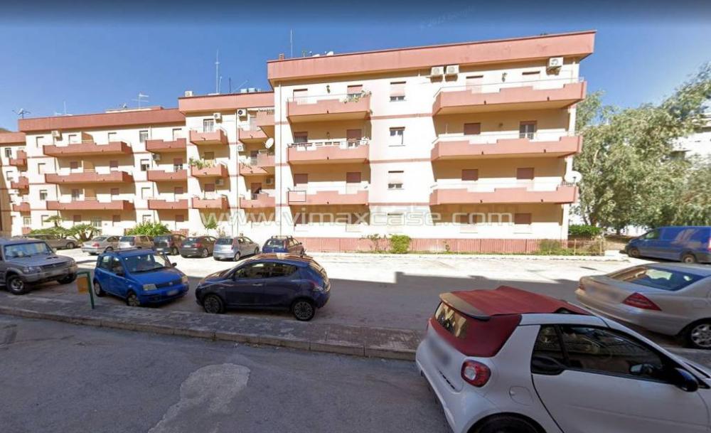 Appartamento trilocale in vendita a Sant'Agata di Militello