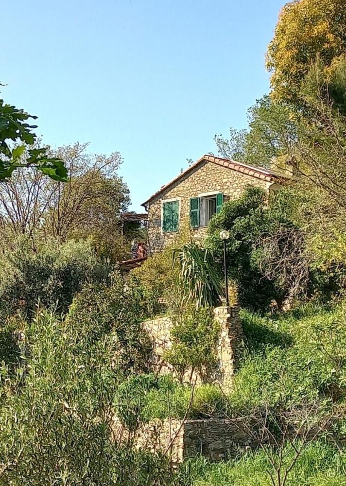 Villa plurilocale in vendita a alassio