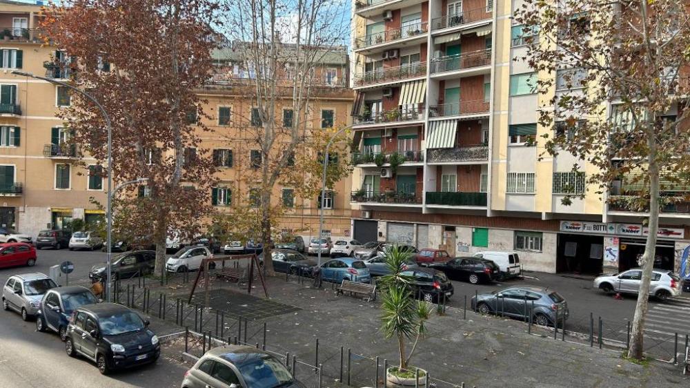 86e68ee3a3dbfa3e5a1d8e532d877035 - Appartamento plurilocale in vendita a Roma