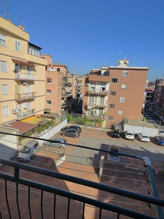 d67000102556932a58779036525b13a9 - Appartamento bilocale in vendita a Roma