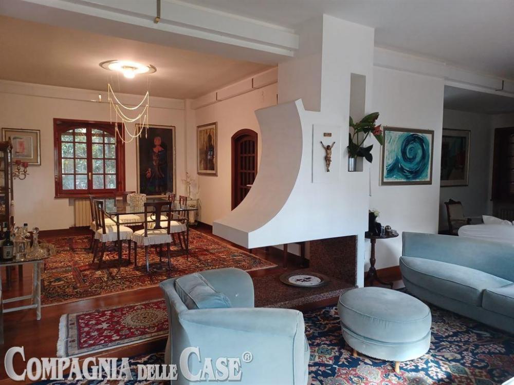 Villa plurilocale in vendita a catanzaro