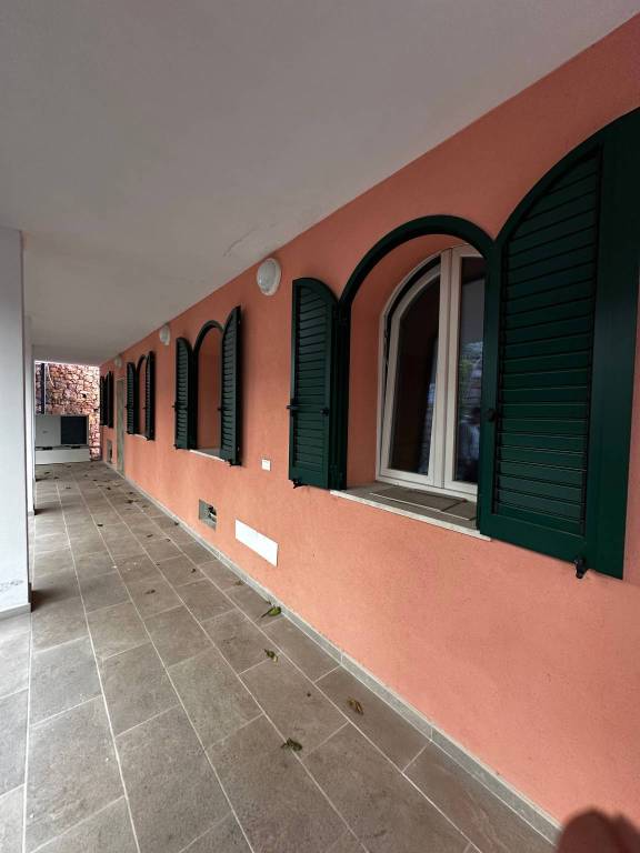 24128370888a55afb5d341b617868c6b - Appartamento quadrilocale in vendita a Sanremo