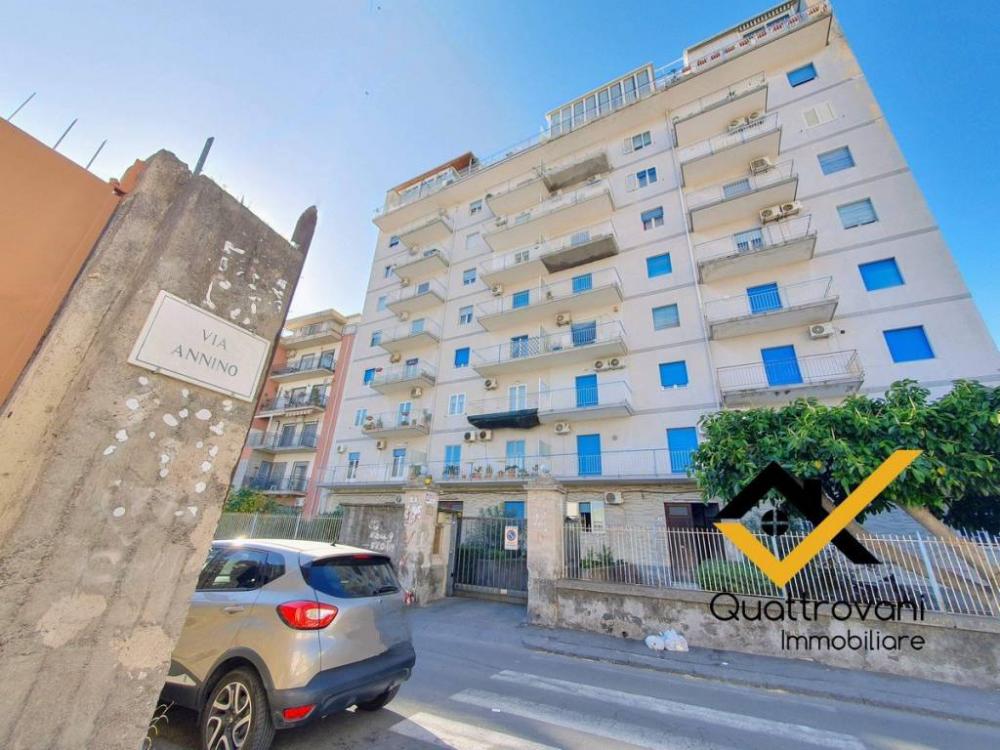 08ea752831d03dc1cc1deaae1d24b4e4 - Appartamento quadrilocale in vendita a Catania