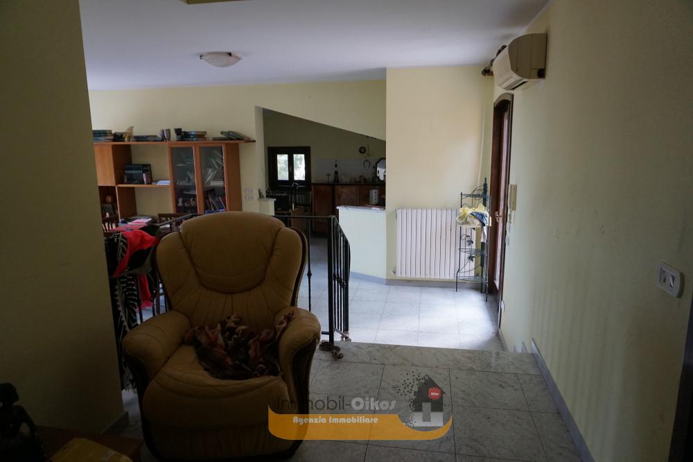 Salottino - Appartamento plurilocale in vendita a Giulianova