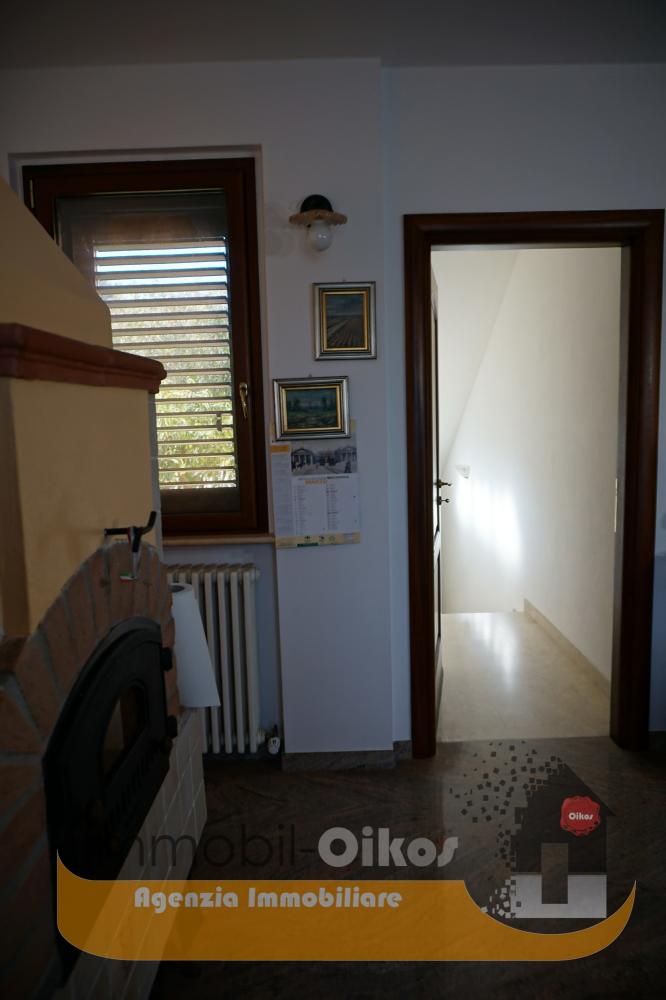 Cucina abitabile - Appartamento plurilocale in vendita a Roseto degli Abruzzi