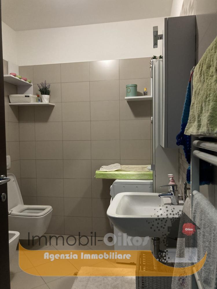 Bagno con doccia - Villa indipendente trilocale in vendita a Silvi