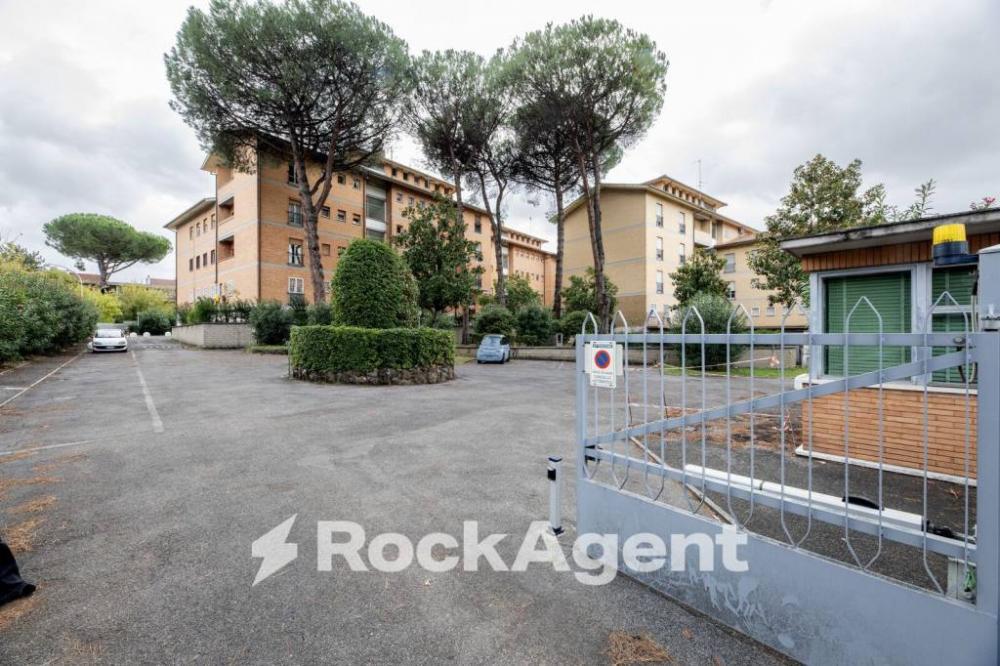 febb104039200a6573b591e685976f07 - Appartamento plurilocale in vendita a Roma