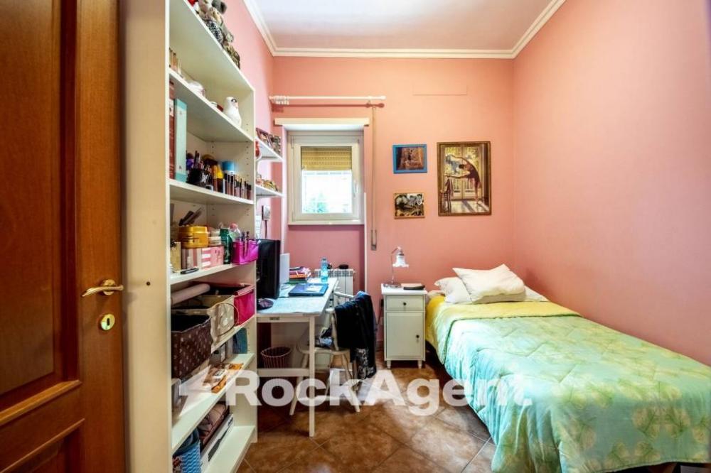 92e8da60b1d36a116866eeebf7d7cc69 - Appartamento plurilocale in vendita a Roma