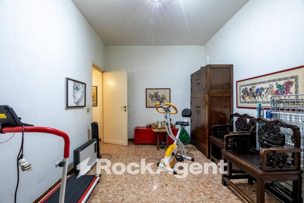 8876c4c9644886075248b61876b661a1 - Appartamento plurilocale in vendita a Roma