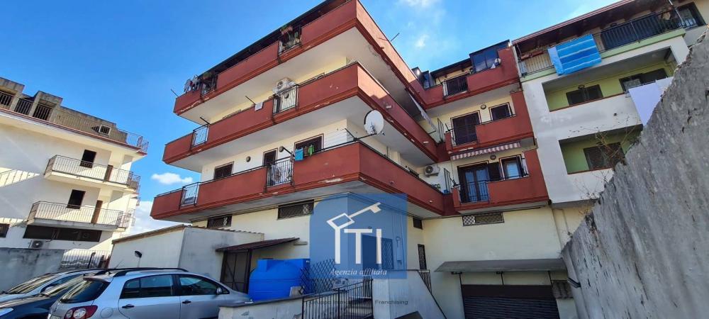Appartamento trilocale in vendita a Giugliano in Campania