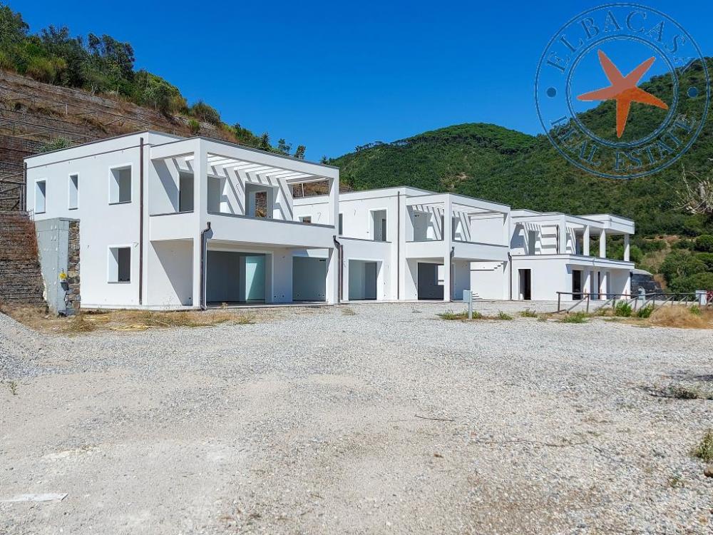 Villa plurilocale in vendita a capoliveri
