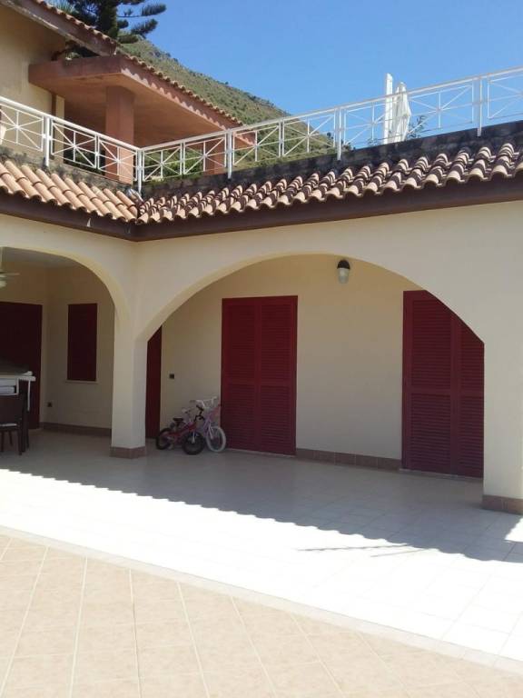 Villa quadrilocale in vendita a Praia a Mare