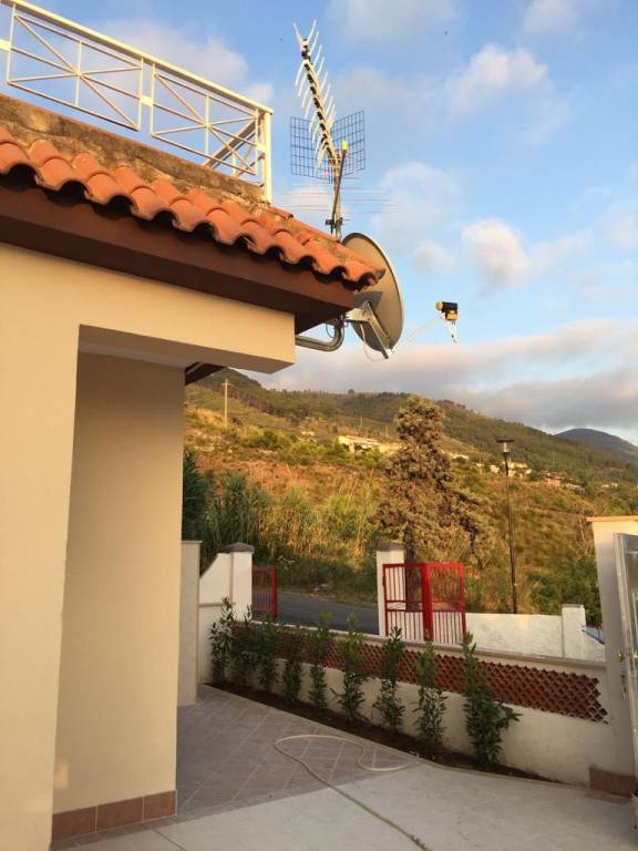 Villa quadrilocale in vendita a Praia a Mare