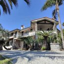 Villa indipendente plurilocale in vendita a bordighera