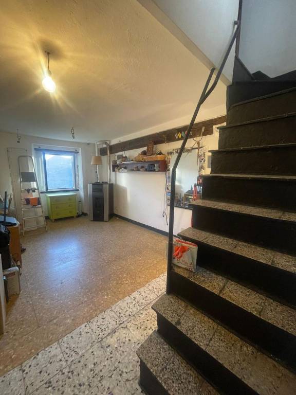 Casa quadrilocale in vendita a Genova