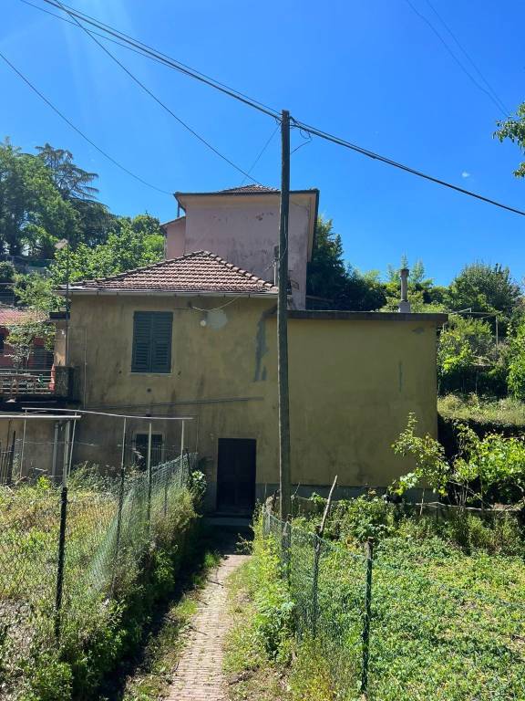 Casa trilocale in vendita a Genova
