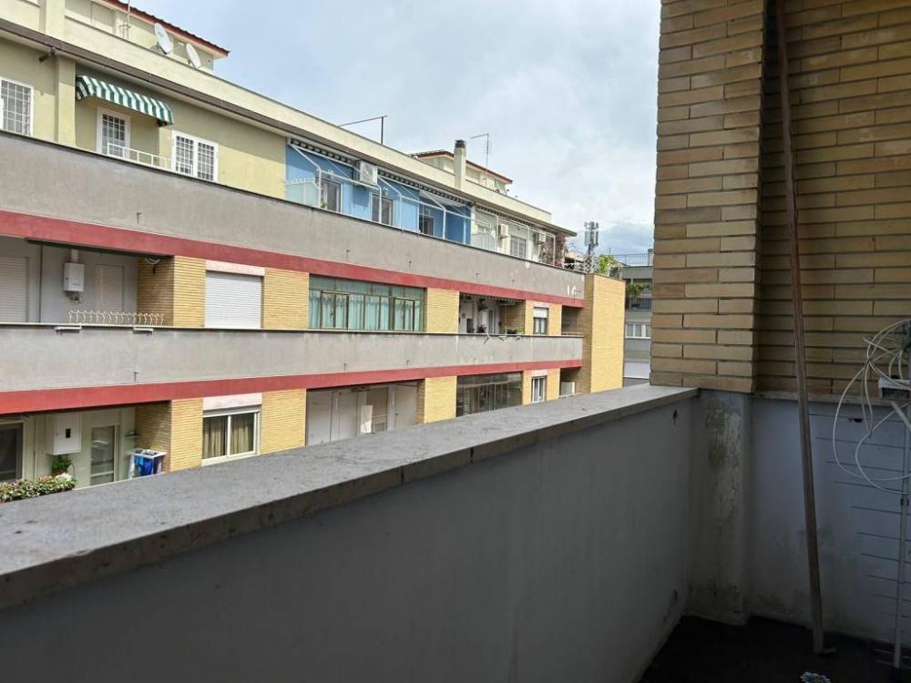 178be9febdad6aef127322d168b3d4f7 - Appartamento trilocale in vendita a Roma