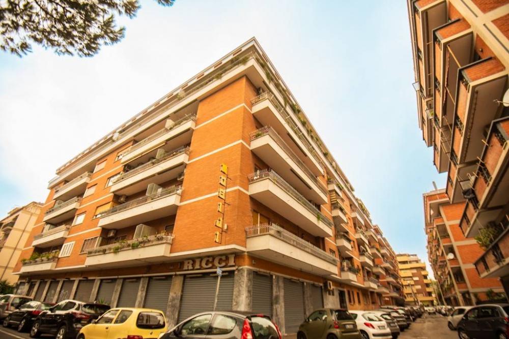 5b2644e13f58b624a311f84c9426d522 - Appartamento trilocale in vendita a Roma