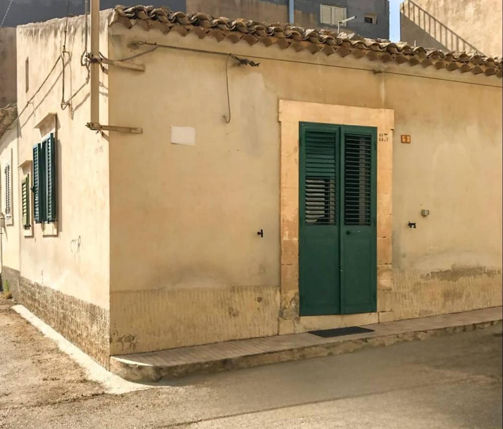 Villa quadrilocale in vendita a Aci Catena