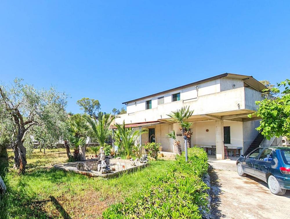Villa indipendente plurilocale in vendita a Ispica