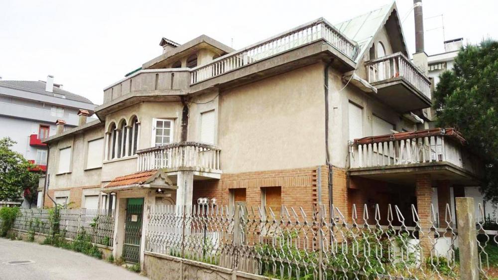 Villa indipendente plurilocale in vendita a chioggia