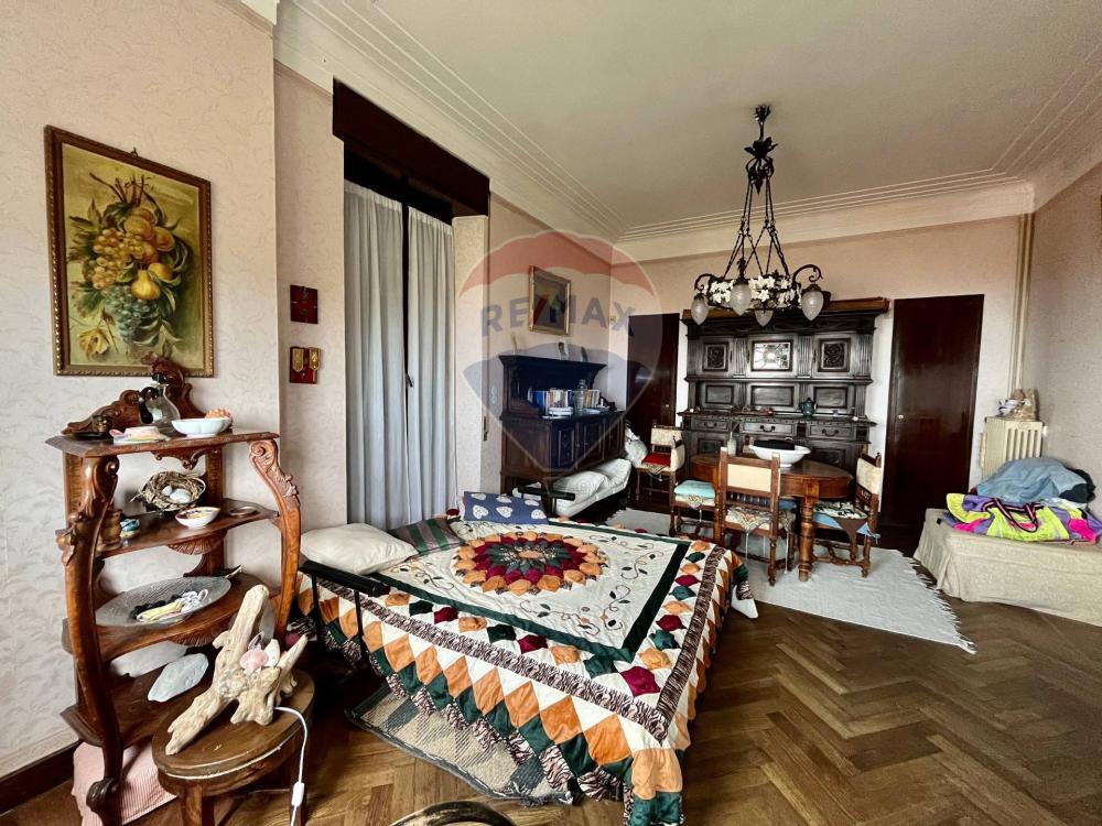 Villa plurilocale in vendita a Alassio