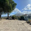 Villa indipendente quadrilocale in vendita a Casteldaccia