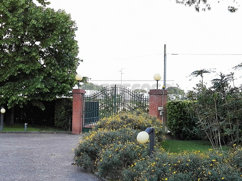 Villa indipendente plurilocale in vendita a pontecagnano-faiano