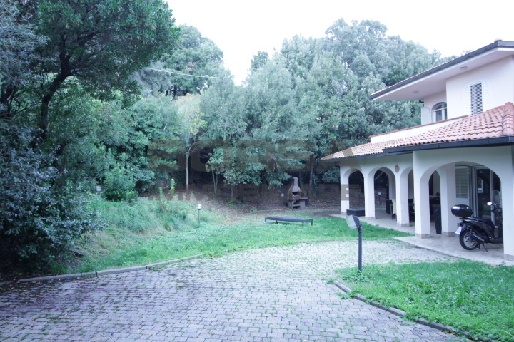 Villa indipendente plurilocale in vendita a Nibbiaia