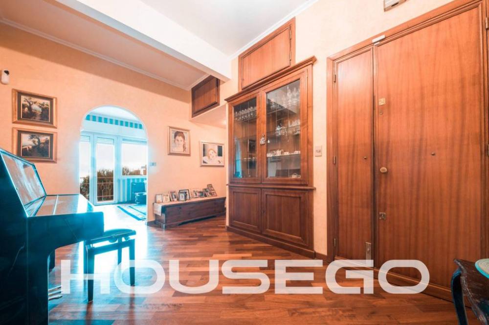 6d545ff50babe9b1739654b0d499da96 - Appartamento plurilocale in vendita a Genova