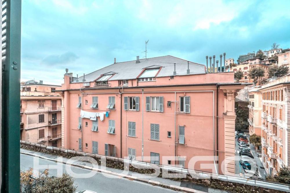 6446ecde73230cc20b8451a26fc4057e - Appartamento plurilocale in vendita a Genova
