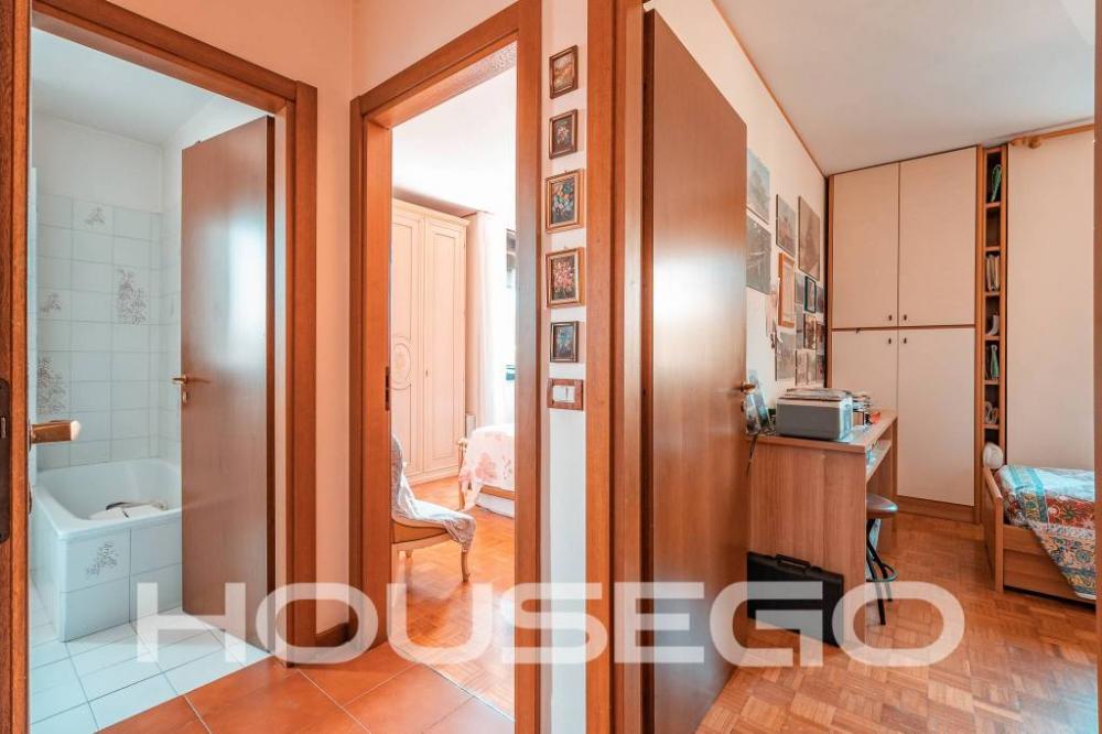 886743e4aef0a2e86755d1d215564b64 - Appartamento quadrilocale in vendita a Savona