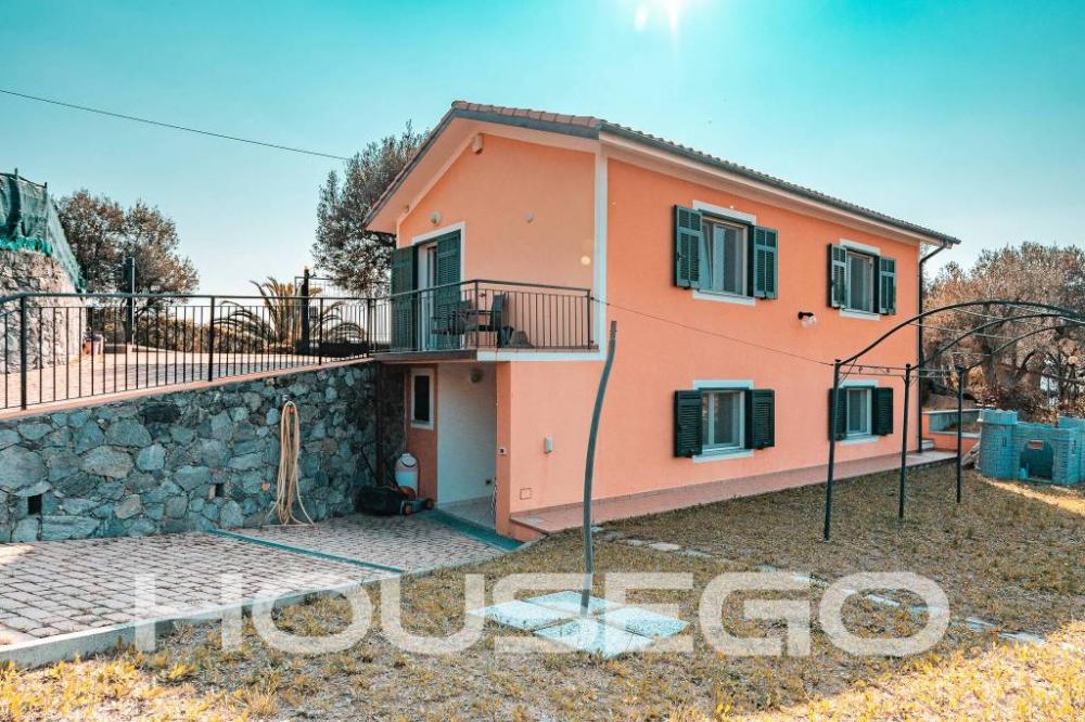 6ae21b5ab6b907b71d52f65f7b3fdcac - Villa quadrilocale in vendita a Celle Ligure